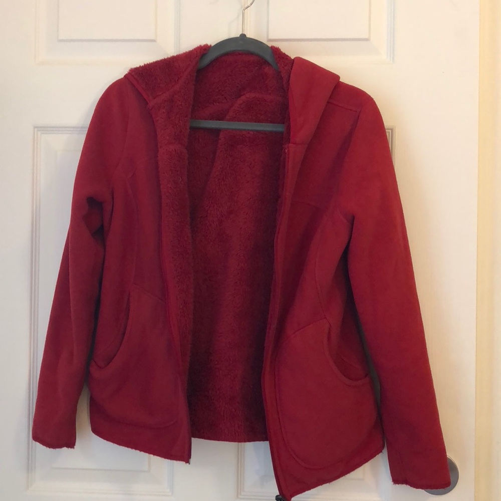 Reversible fleece jacket